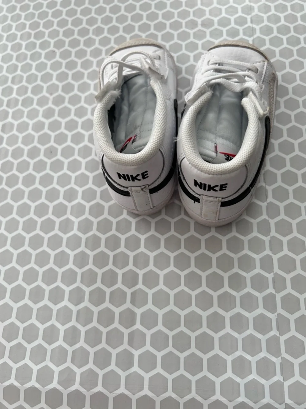 Nike Kids White and Black High-Top Sneakers. Size 7C